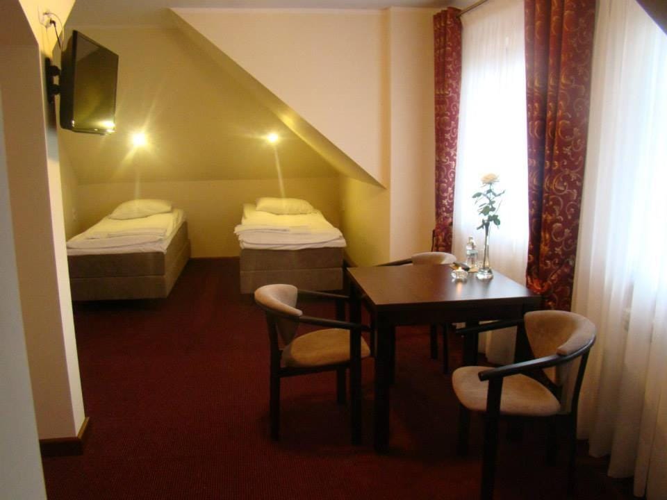 Restauracja Ambrozja i Pokoje gościnne Hotel in Masovian Voivodeship