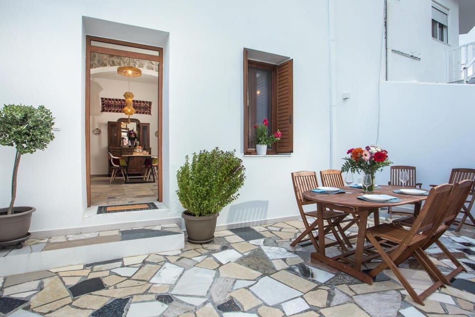 Patio, Day, View (from property/room), Balcony/Terrace, Balcony/Terrace, Living room, Seating area, Dining area