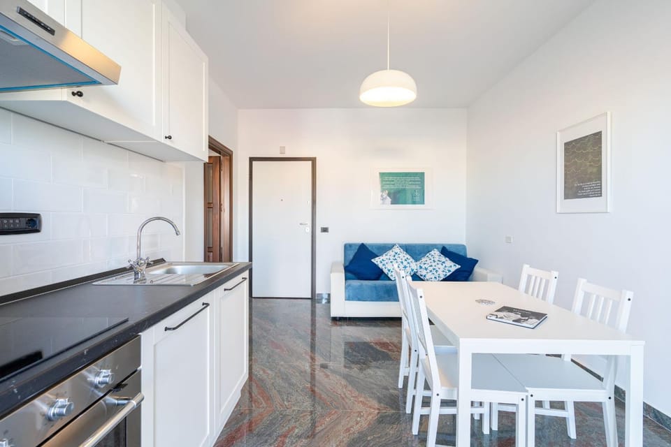 Kitchen or kitchenette, Living room, Dining area, pet friendly, stove