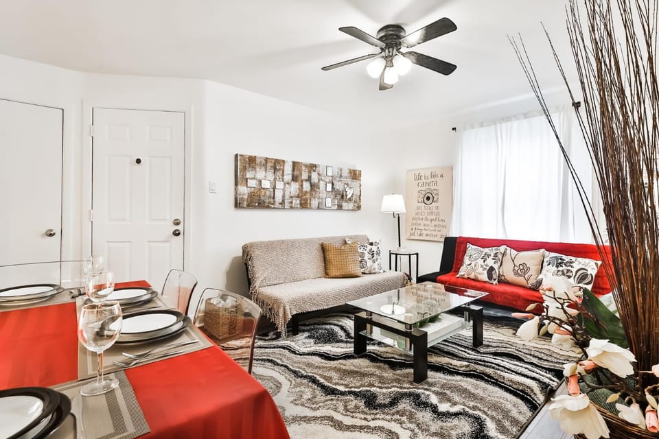 Living room, Seating area, Dining area