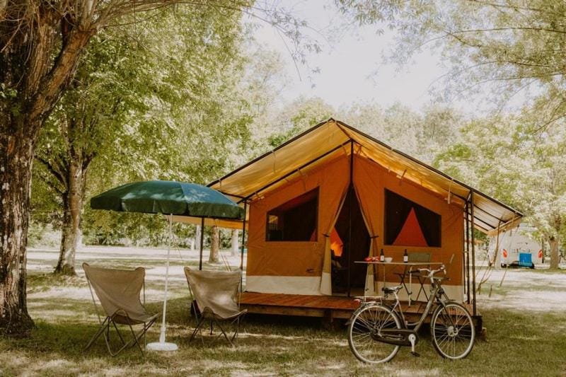 Camping Onlycamp Les Deux Rives Campground/ 
RV Resort in Lannion