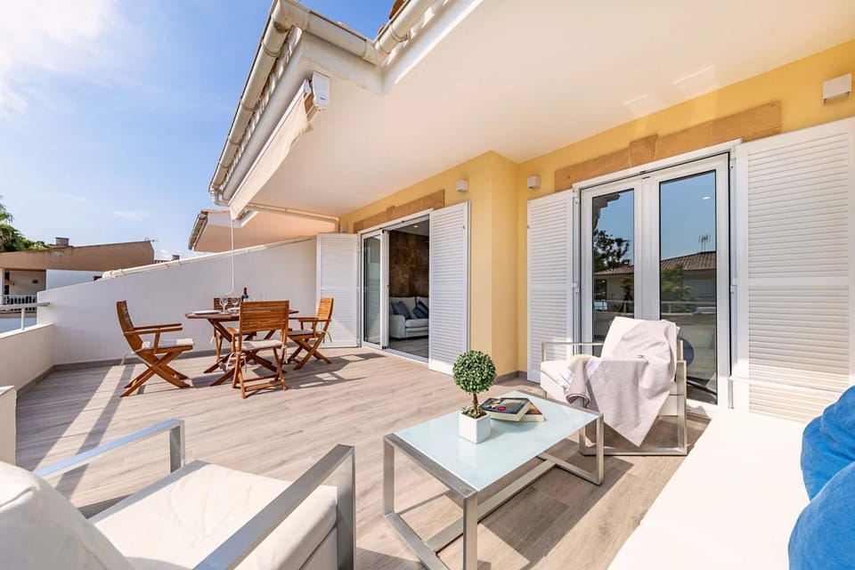 Property building, Balcony/Terrace