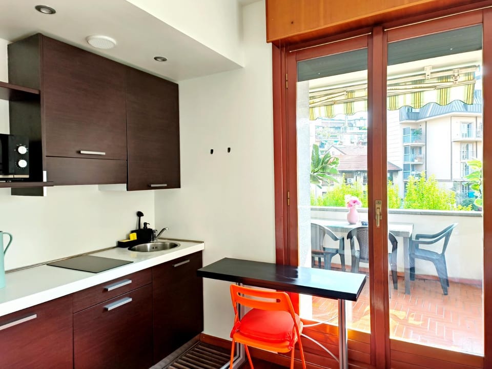 Balcony/Terrace, Kitchen or kitchenette, kitchen