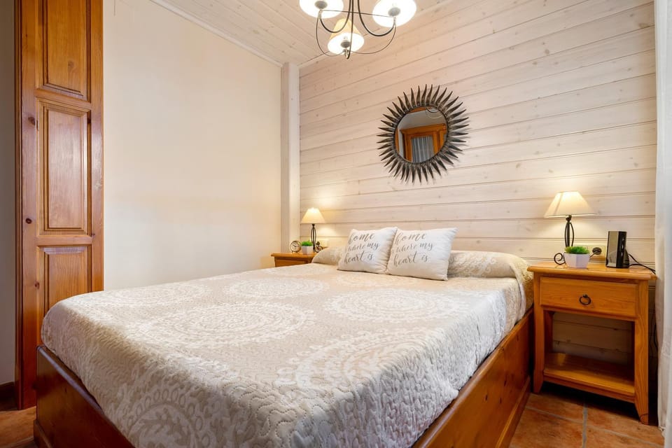 Living room, Bedroom