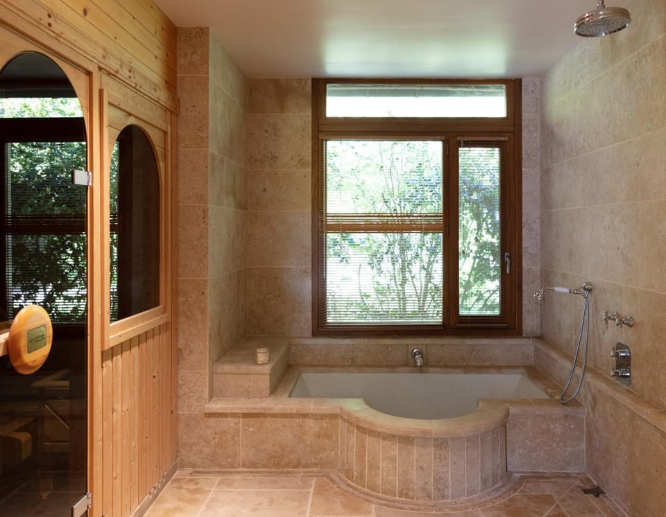 Shower, Activities, Sauna, Spa and wellness centre/facilities, Bath