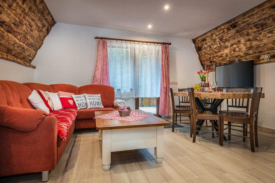 Living room, Photo of the whole room, Dining area