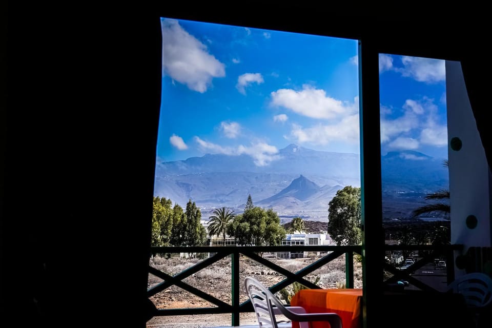 View (from property/room), Balcony/Terrace, Mountain view