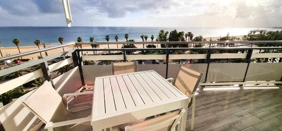 Natural landscape, View (from property/room), Balcony/Terrace, Sea view