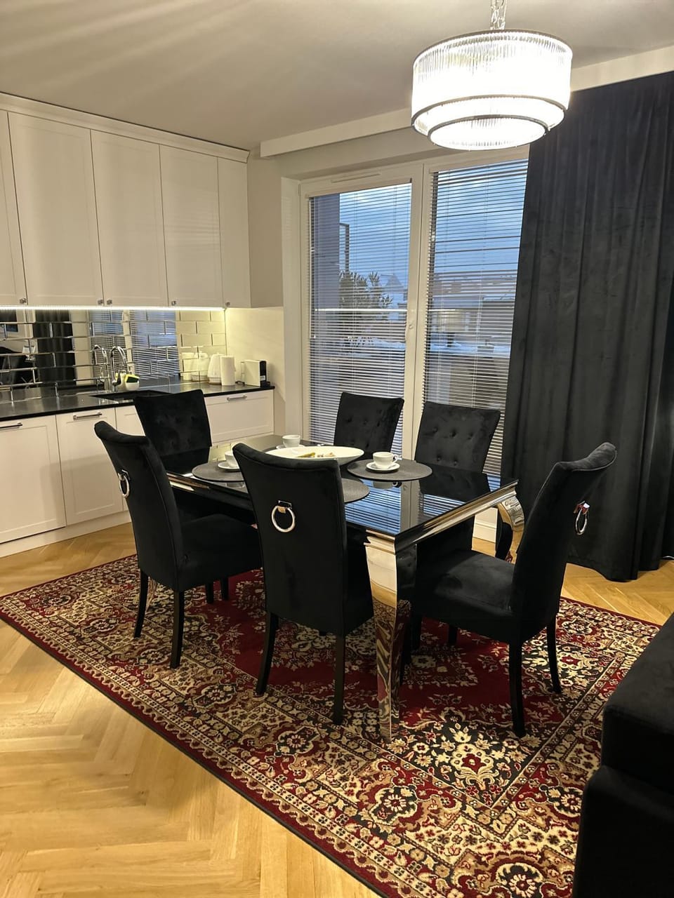 Kitchen or kitchenette, Living room, Seating area, Dining area, minibar, stove
