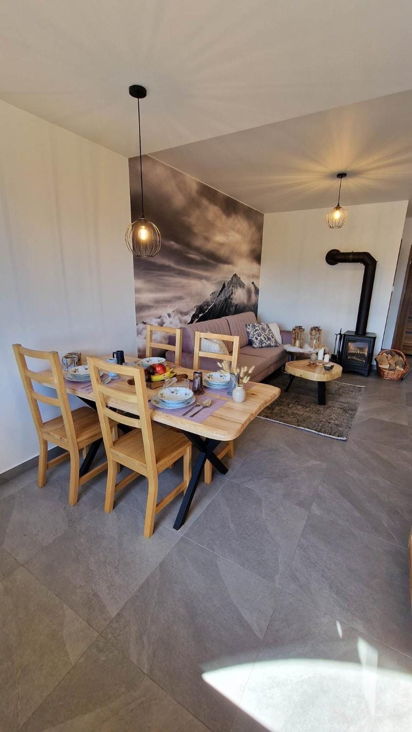 Living room, Seating area, Dining area