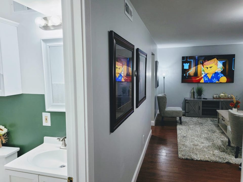 Communal lounge/ TV room, TV and multimedia