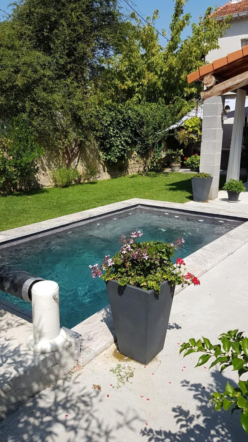 Garden, Swimming pool