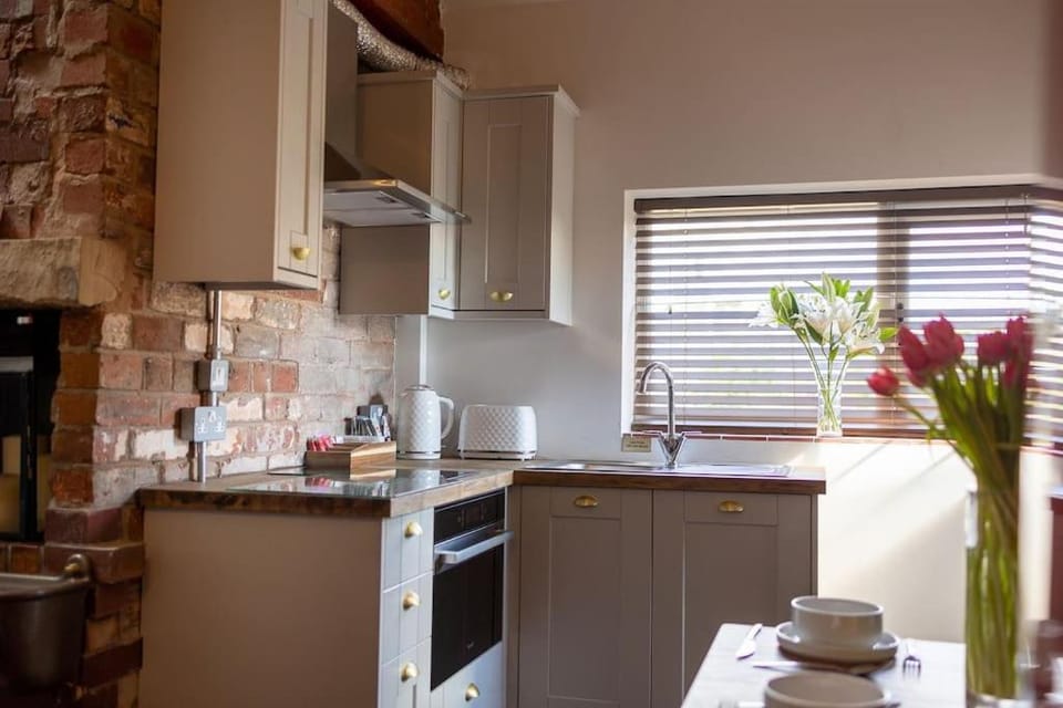 Unique Victorian stable conversion Halifax Apartment in Calderdale
