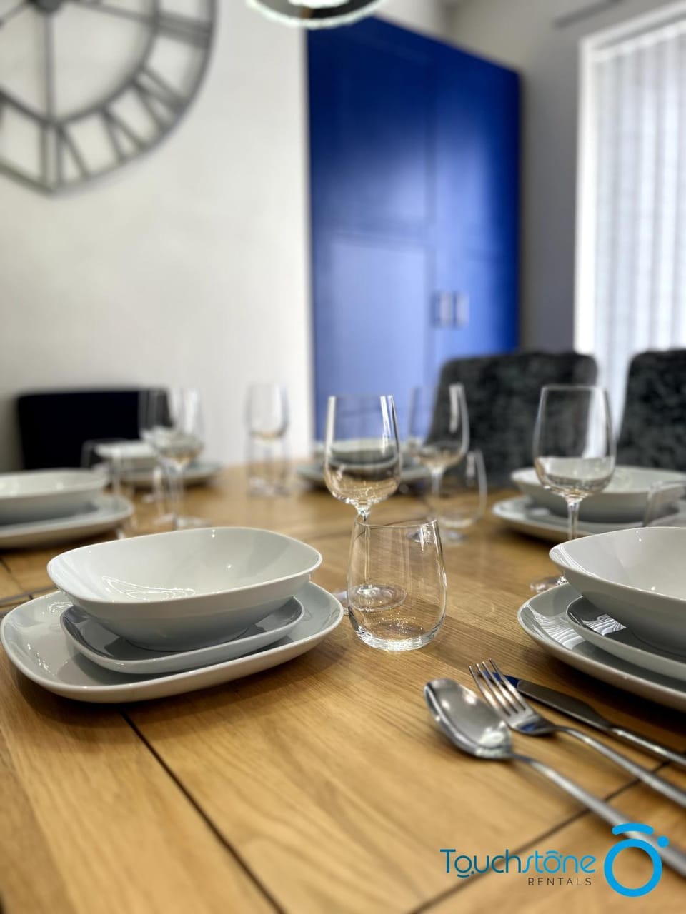 Food and drinks, Seating area, kitchen