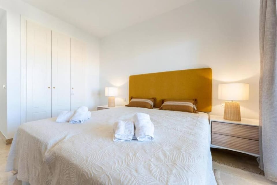 CT 199 - Duquesa Village Apartment in Costa del Sol