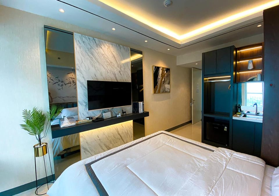 Bed, TV and multimedia, Kitchen or kitchenette, Bedroom, kitchen