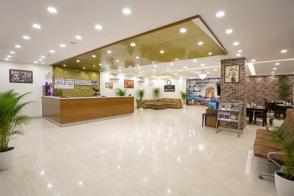 People, Lobby or reception, Seating area, group of guests