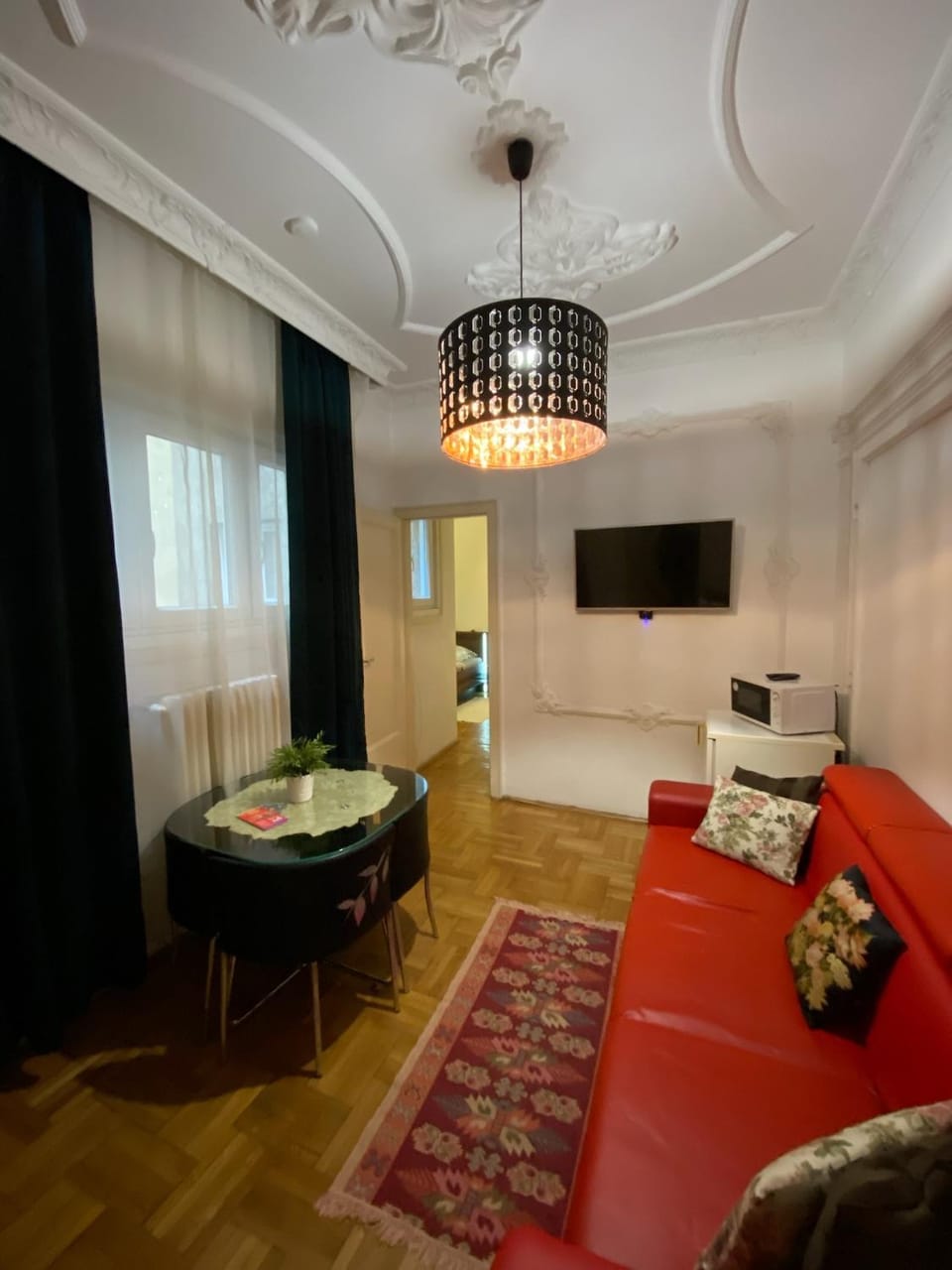 TV and multimedia, Seating area