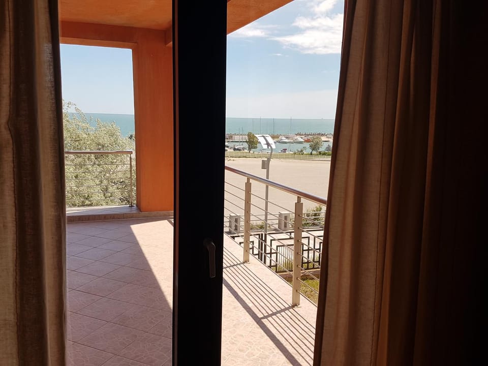 Vila V4 Apartment in Eforie Nord