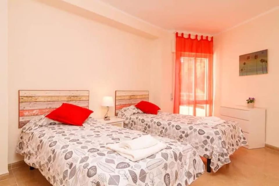 Piso precioso con vistas al mar. Apartment in Nerja