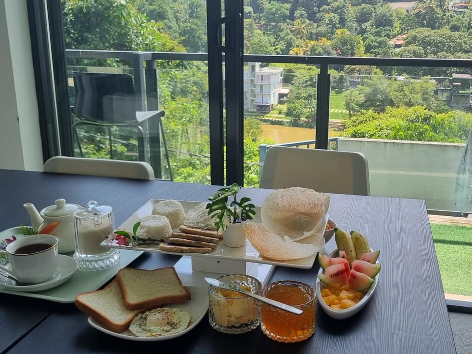 Food and drinks, Breakfast, Continental breakfast