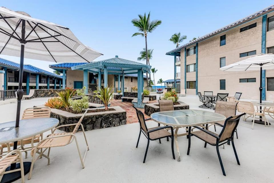 Kona Reef Comfort D6 House in Holualoa