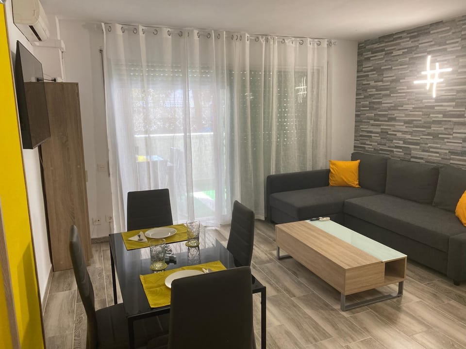 Apartament Enzo Salou 150m playa Apartment in Salou
