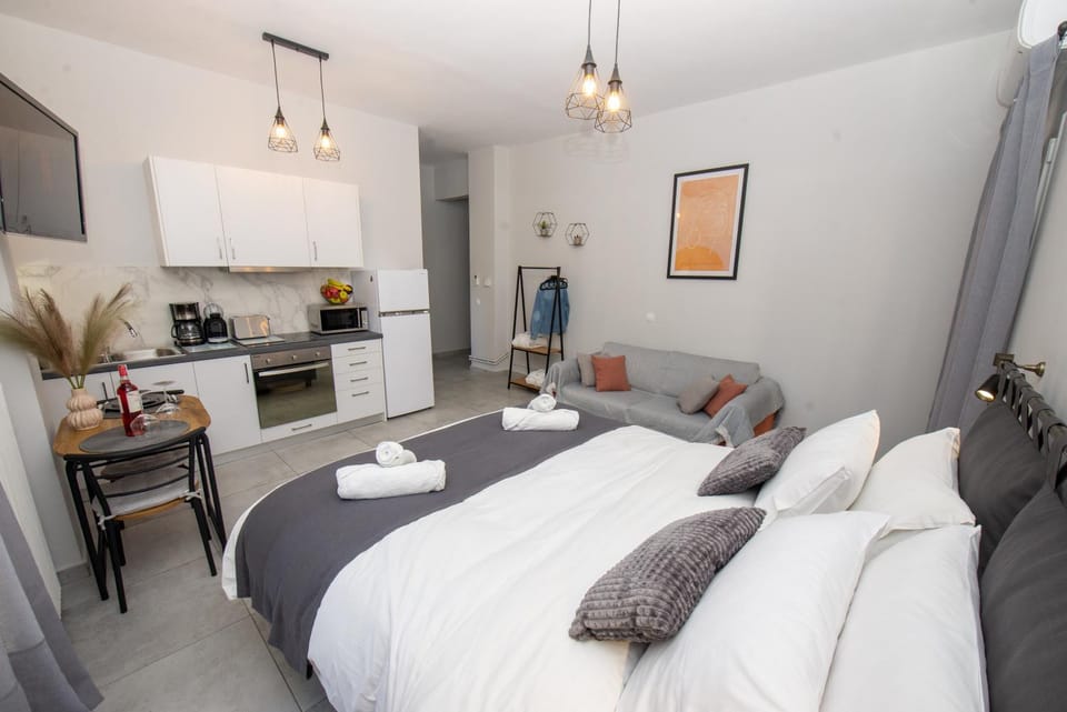 Kitchen or kitchenette, Photo of the whole room, Bedroom