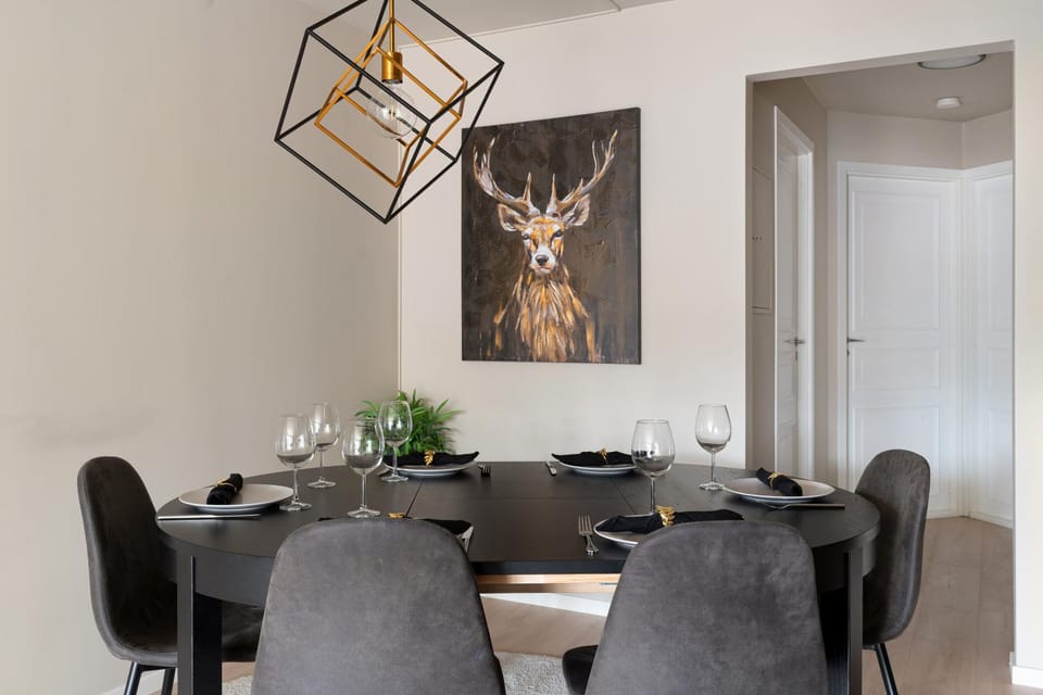 Decorative detail, Dining area, kitchen