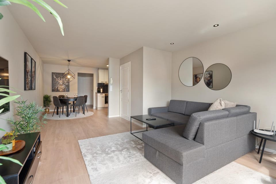 TV and multimedia, Living room, Seating area, Dining area, heating