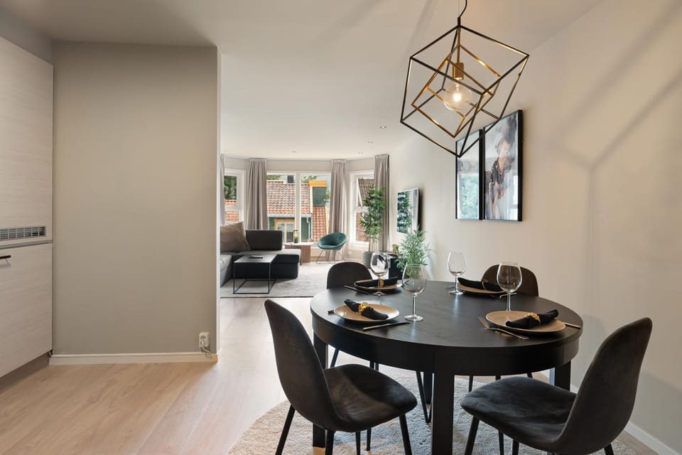 TV and multimedia, Living room, Seating area, Dining area, kitchen