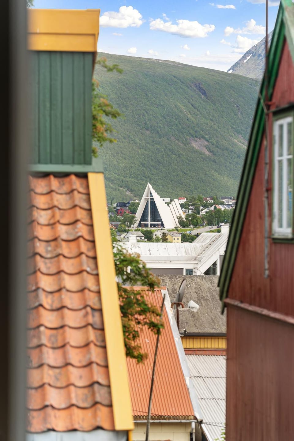 View (from property/room), View (from property/room), Landmark view, Landmark view, Mountain view, Mountain view, Sea view, Sea view, Area and facilities, Area and facilities
