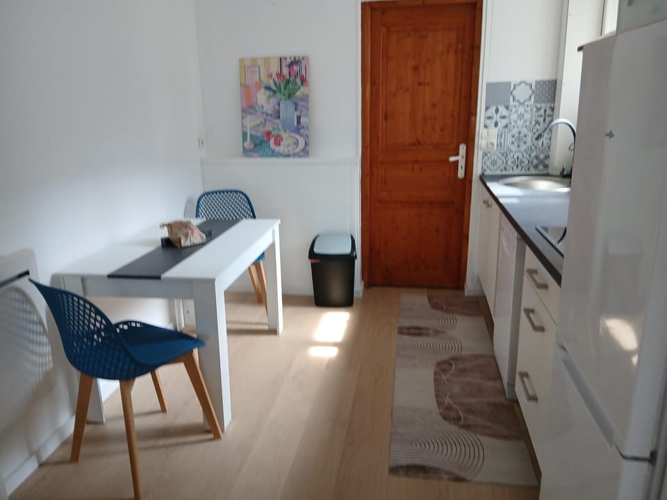 2)Paisibilité à 2 pas de la Seine proche commerces Apartment in Normandy