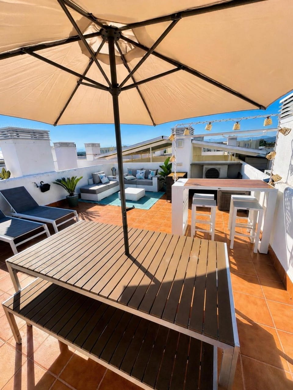 Appartement avec terrasse sur le toit vue mer Apartment in Roses