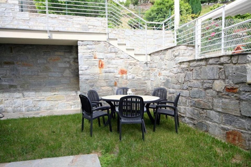 Property building, Garden