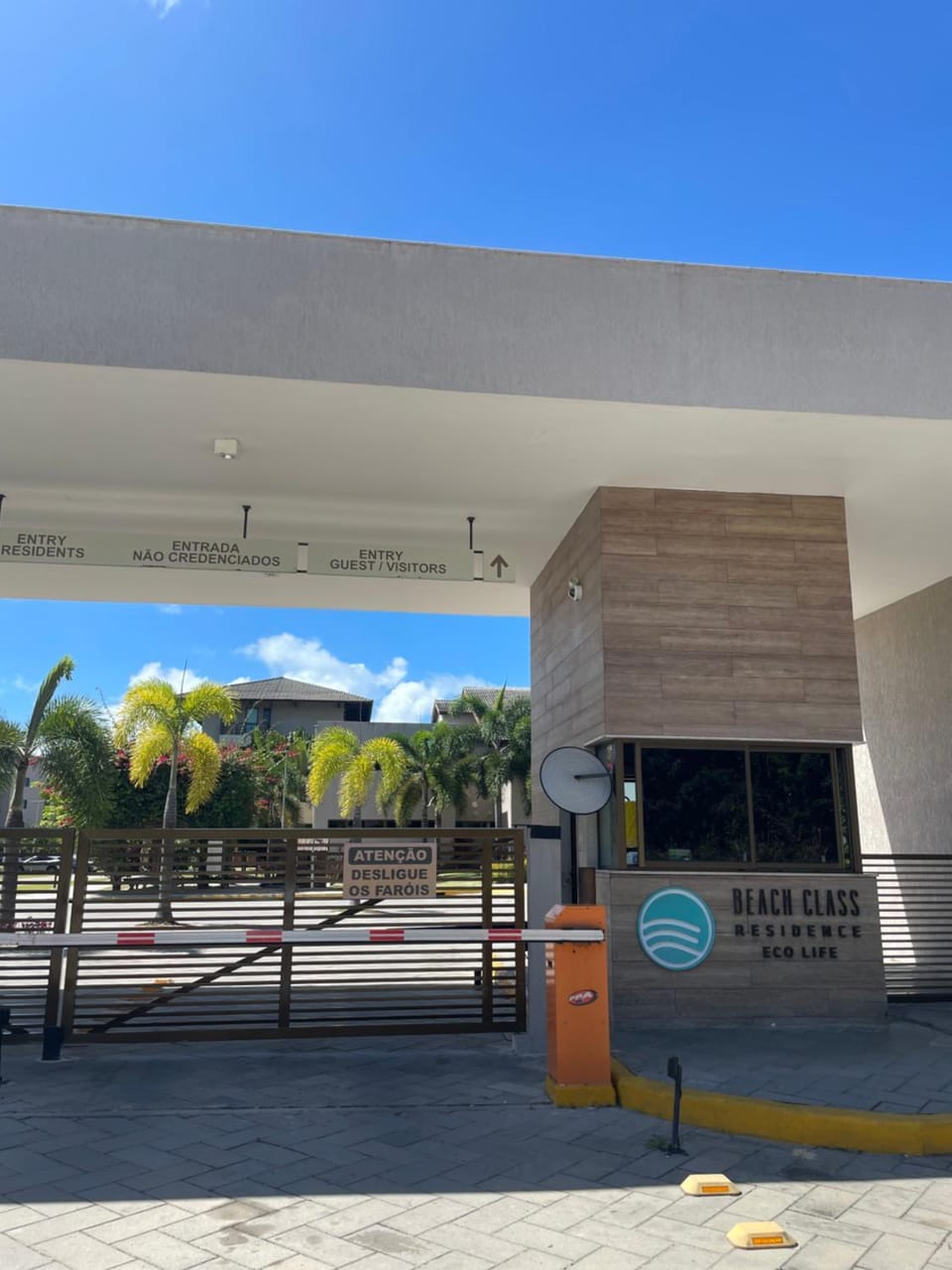 Property building, Day, Parking