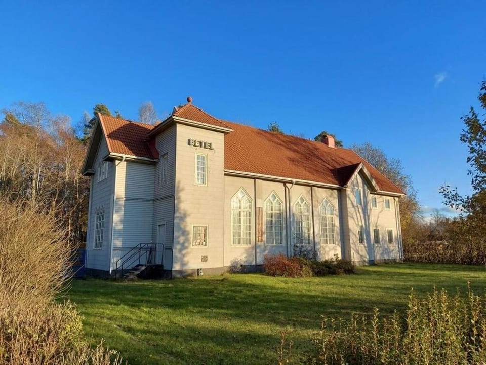 Property building, Garden view