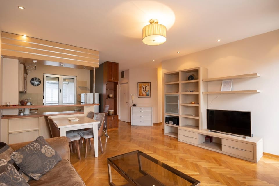 TV and multimedia, Living room