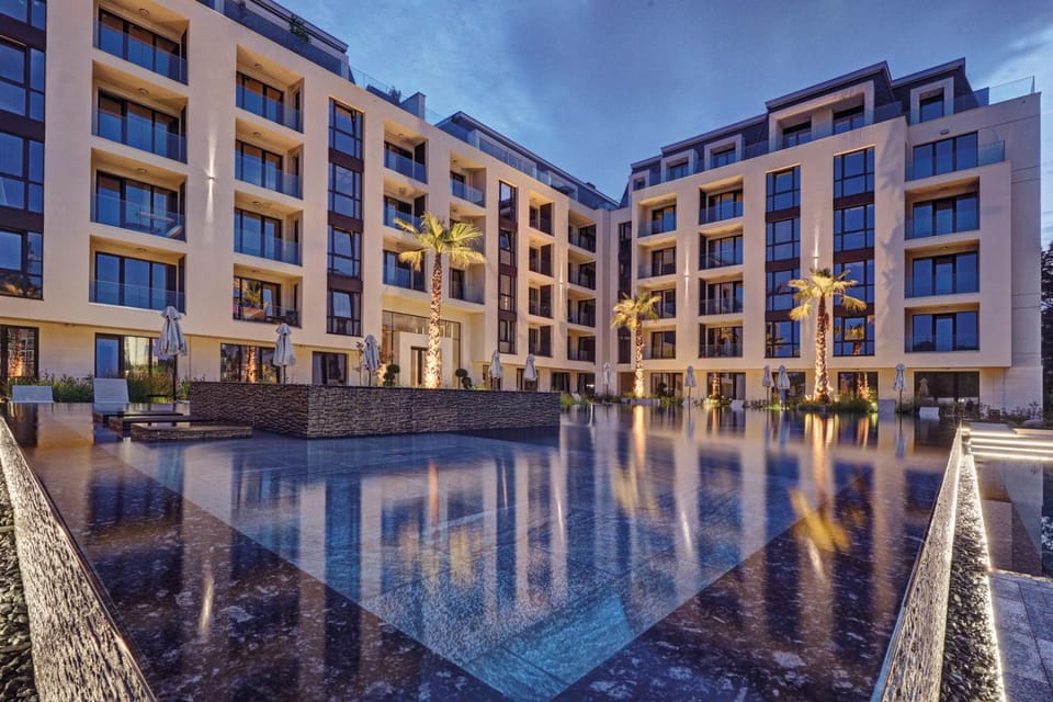Property building, Pool view, Swimming pool