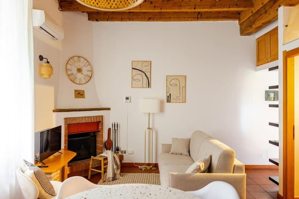 Urban House - Charming Home Navigli Milan Center Apartment in Milan