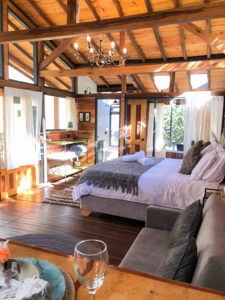 Property building, Bed, Living room, Photo of the whole room