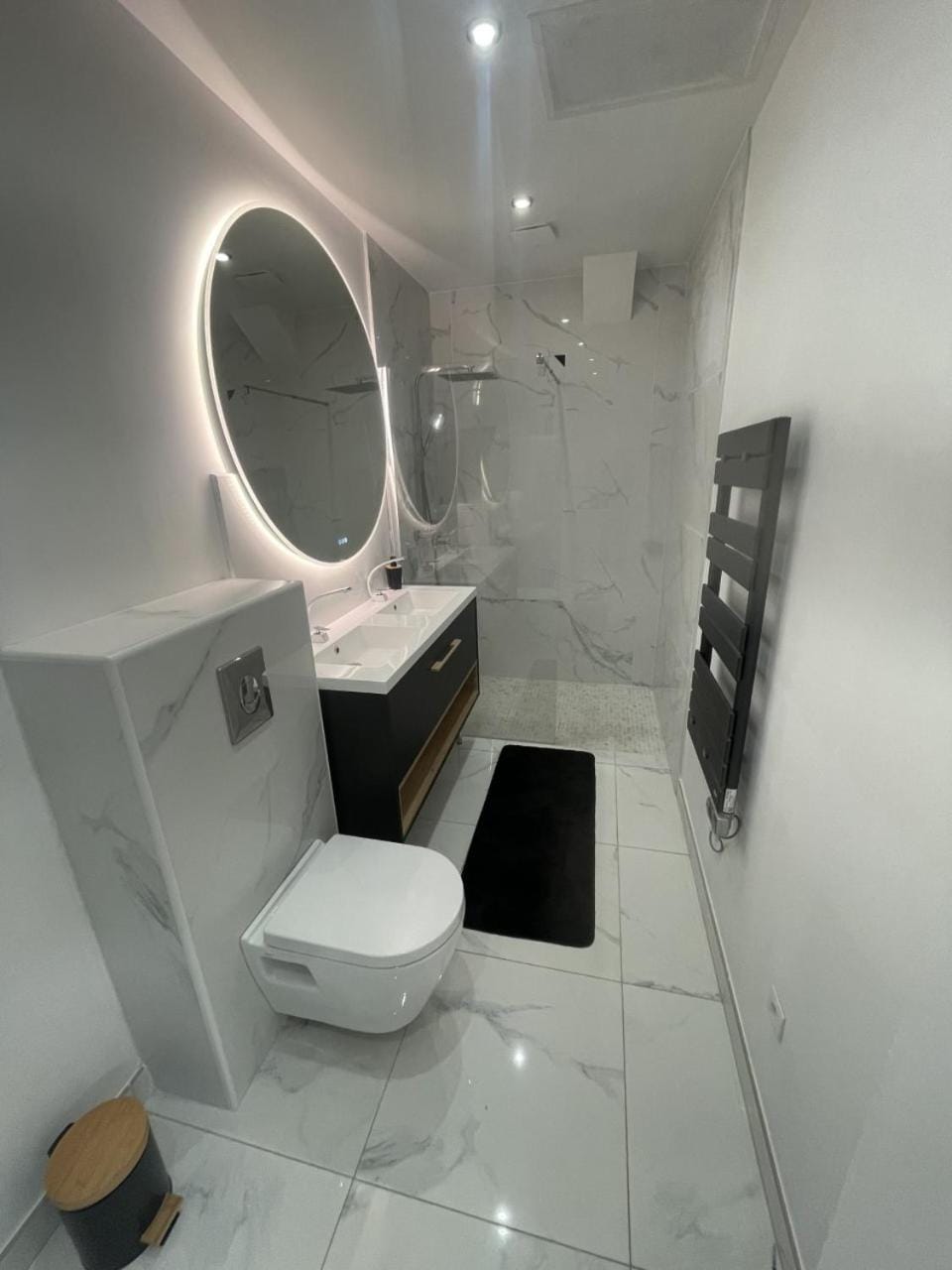 Shower, Toilet, Bathroom