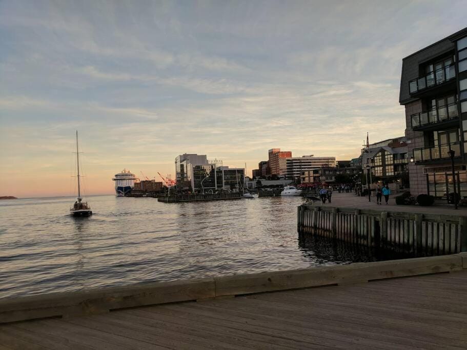 Downtown one bedroom/Historic Bauer Terrace Apartment in Dartmouth