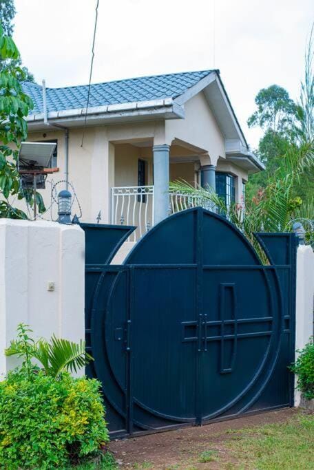 Forget your worries in this serene 5 Bedroom Villa House in Nairobi