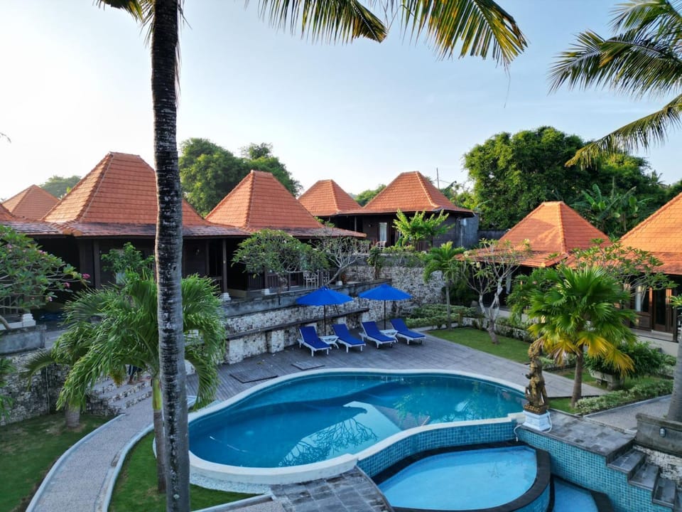 Pool view, Swimming pool