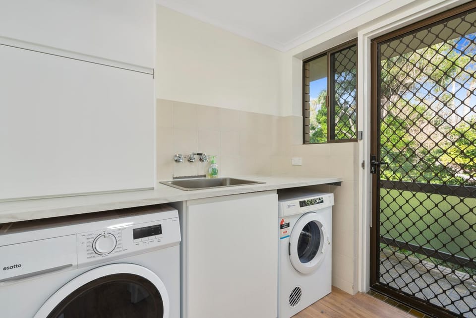Elegant Beachside Gem Apartment in Woorim