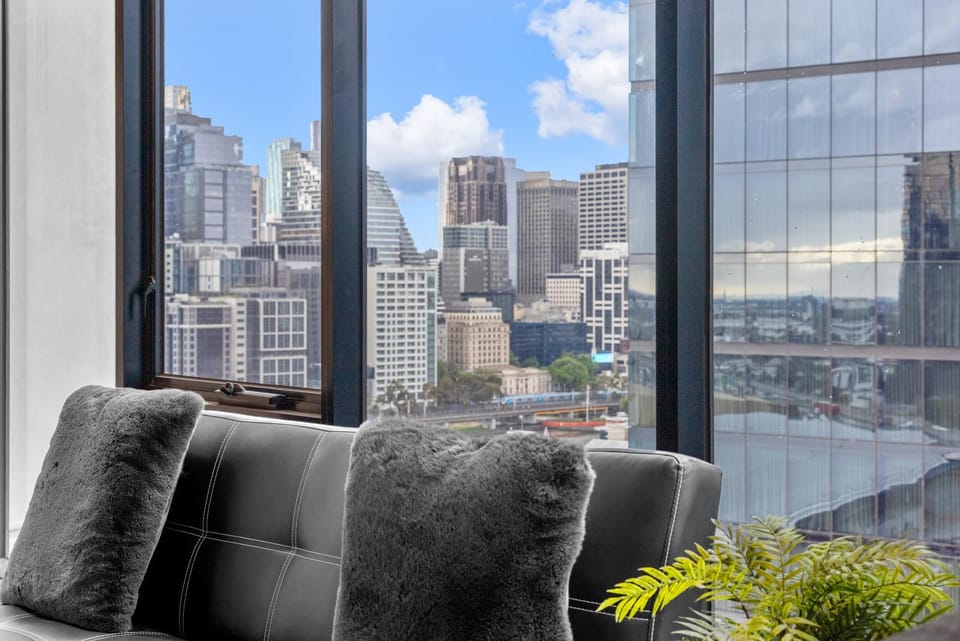 Southbank Two Bedroom Apt - 2202 Apartment in Southbank