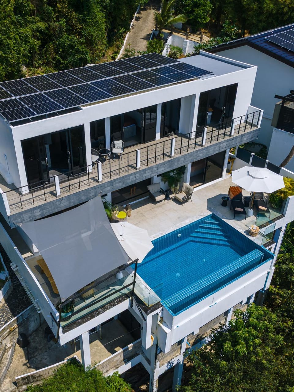 Property building, Swimming pool
