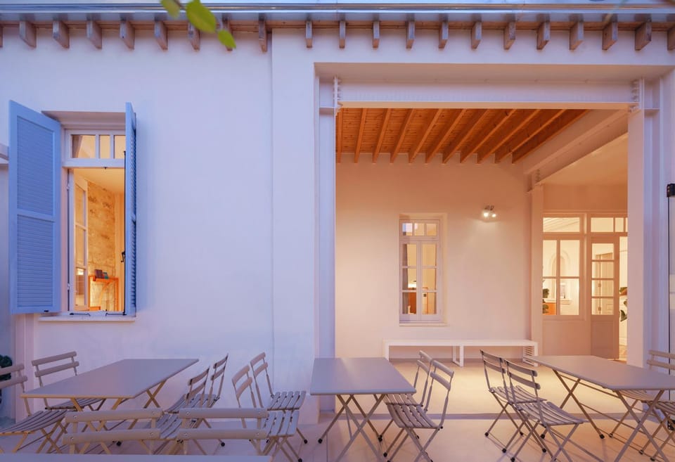 Patio, Inner courtyard view