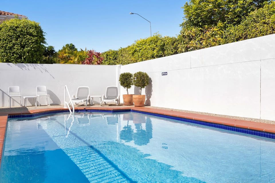 Villa Aqua Riverside Retreat with Pool Apartment in Noosaville